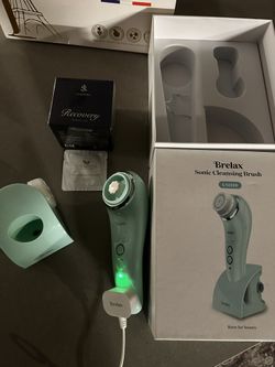 Skincare-Respirare Recovery Peeling Gel and Sonic cleansing brush