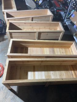 Cedar Raised Garden Bed Planter Box – Vegetables, Herbs & Flowers