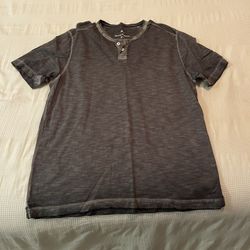 Men’s Medium Tommy Bahama Shirt