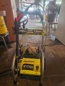 Premium pressure washer
