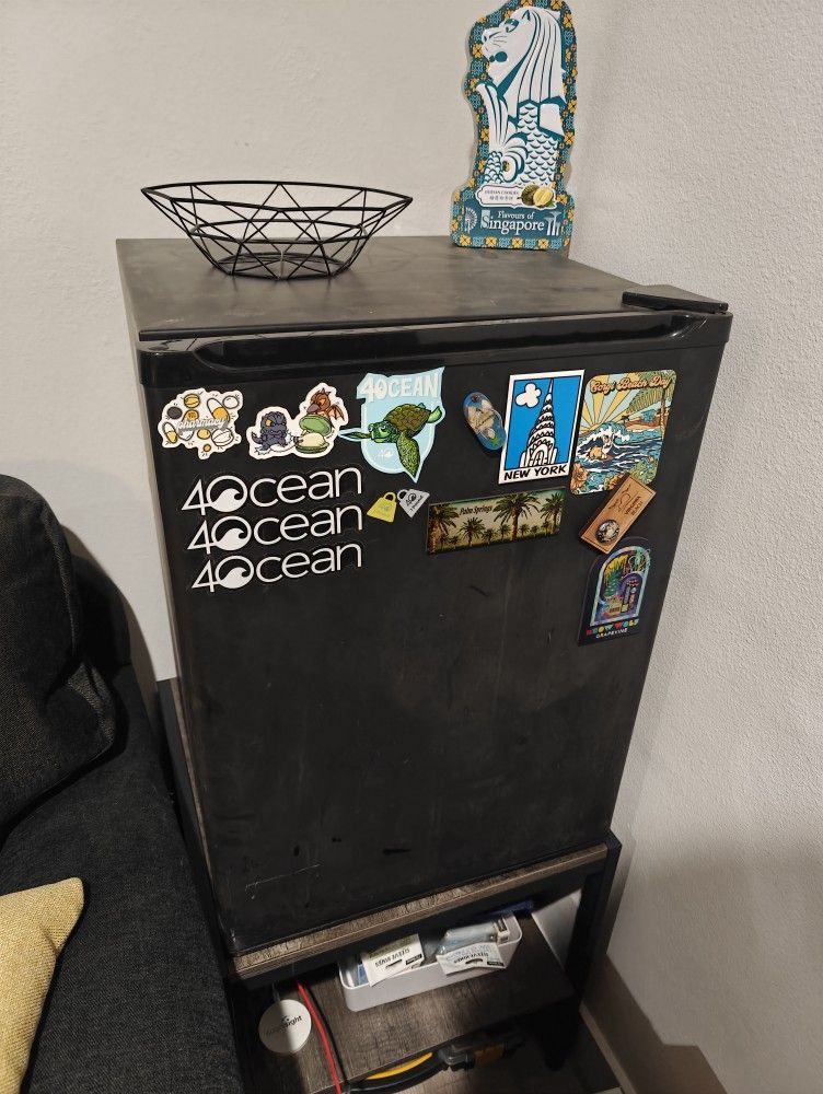 Mini fridge