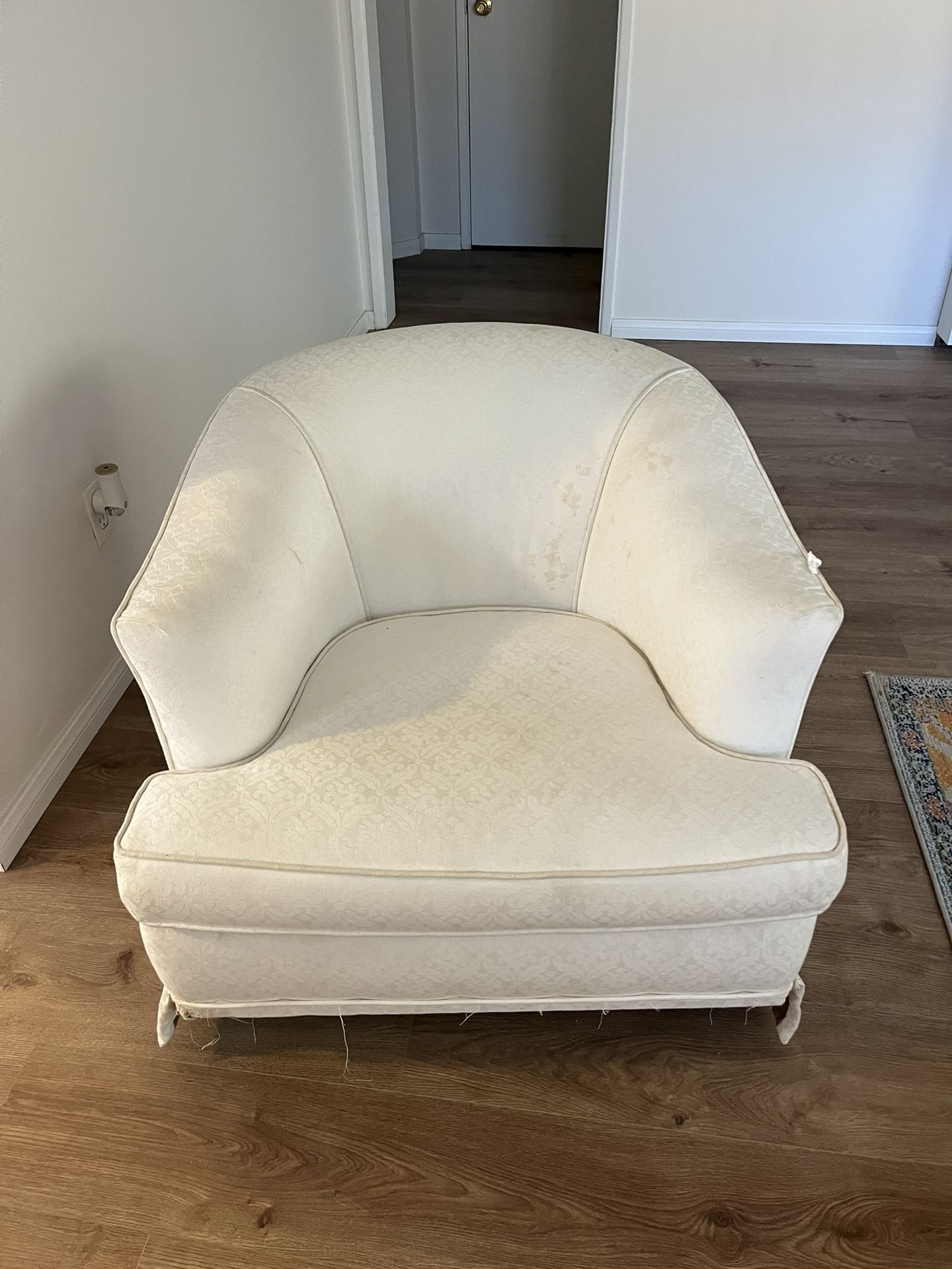 Swivel Chair Free