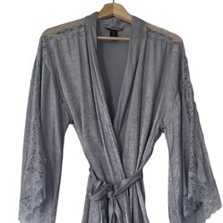 Victoria’s Secret Kimono Robe Luxe Satin Lace Trim NWT
