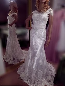 Lace Wedding dress. Ivory. Mermaid with train