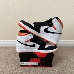Air Jordan 1 Retro High “Electro Orange”