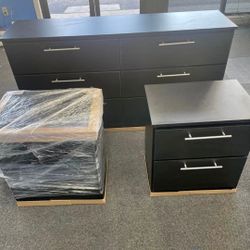 DRESSER AND TWO NIGHSTANDS 