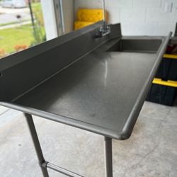 Stainless Steal Dish Table to connect to dish machine. - Left side 