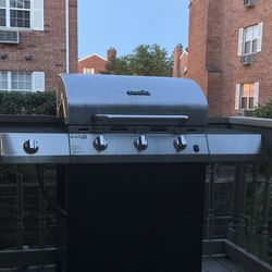 Charbroil Gas Grill With Side Burner 