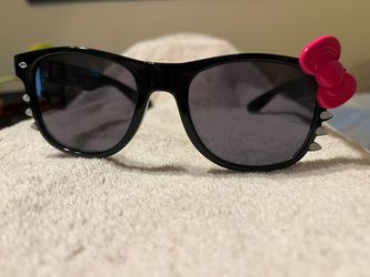 Hello Kitty Sunglasses