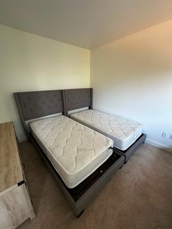 X2 - Twin bed and mattress