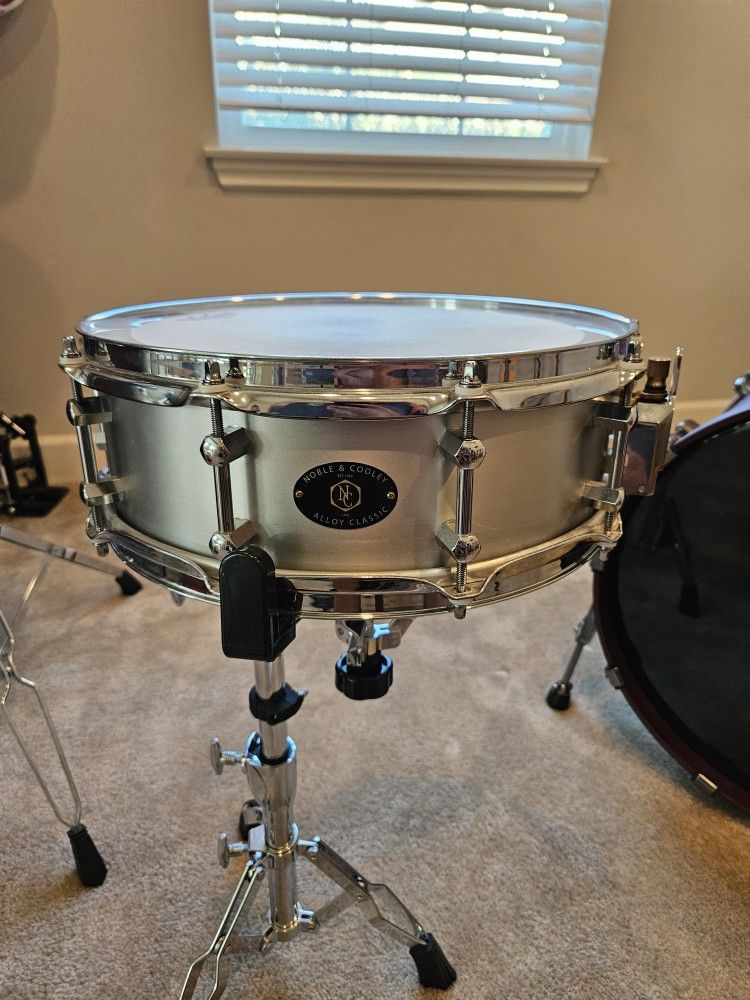 Noble And Cooley Snare Drum