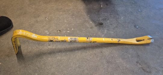 DEWALT 24 in. Wrecking Bar
