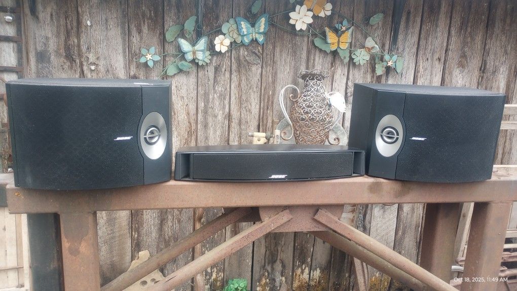 96 & 97 BOSE speakers