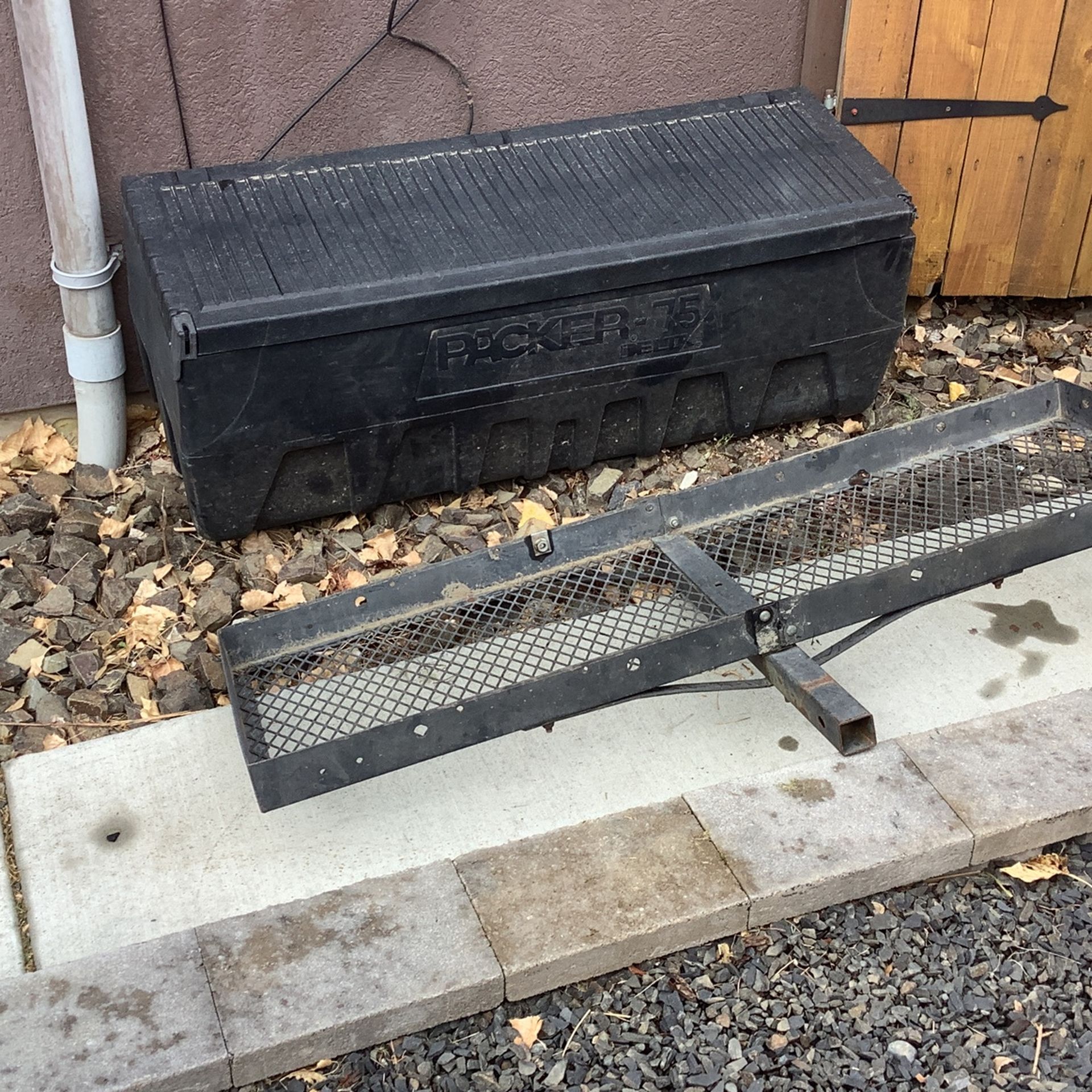 Packer 75 And Hitch Basket