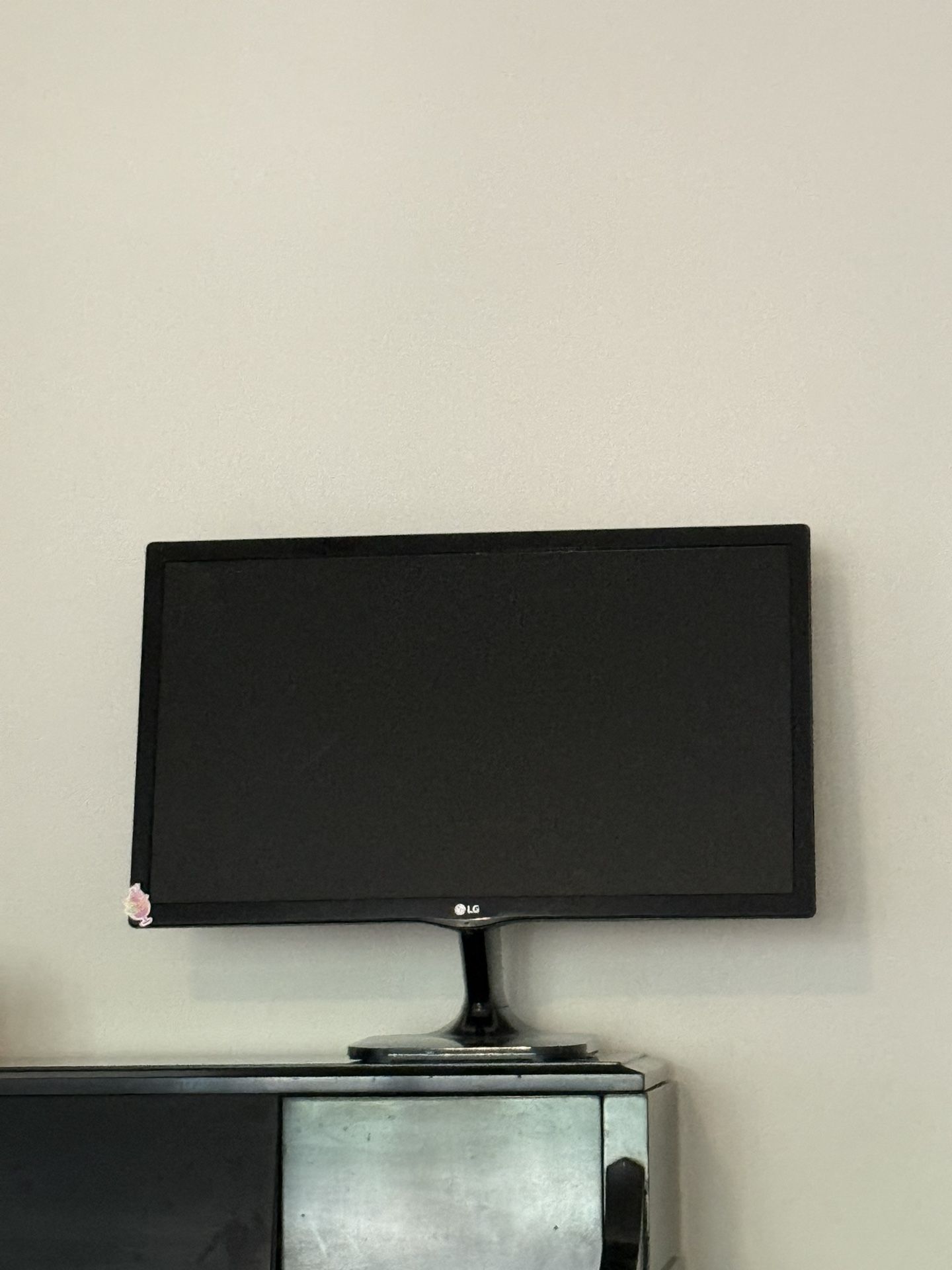 LG Monitor 24 Inch