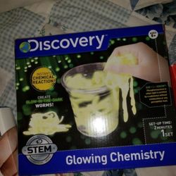(NEW)   GLOWING CHEMISTRY
