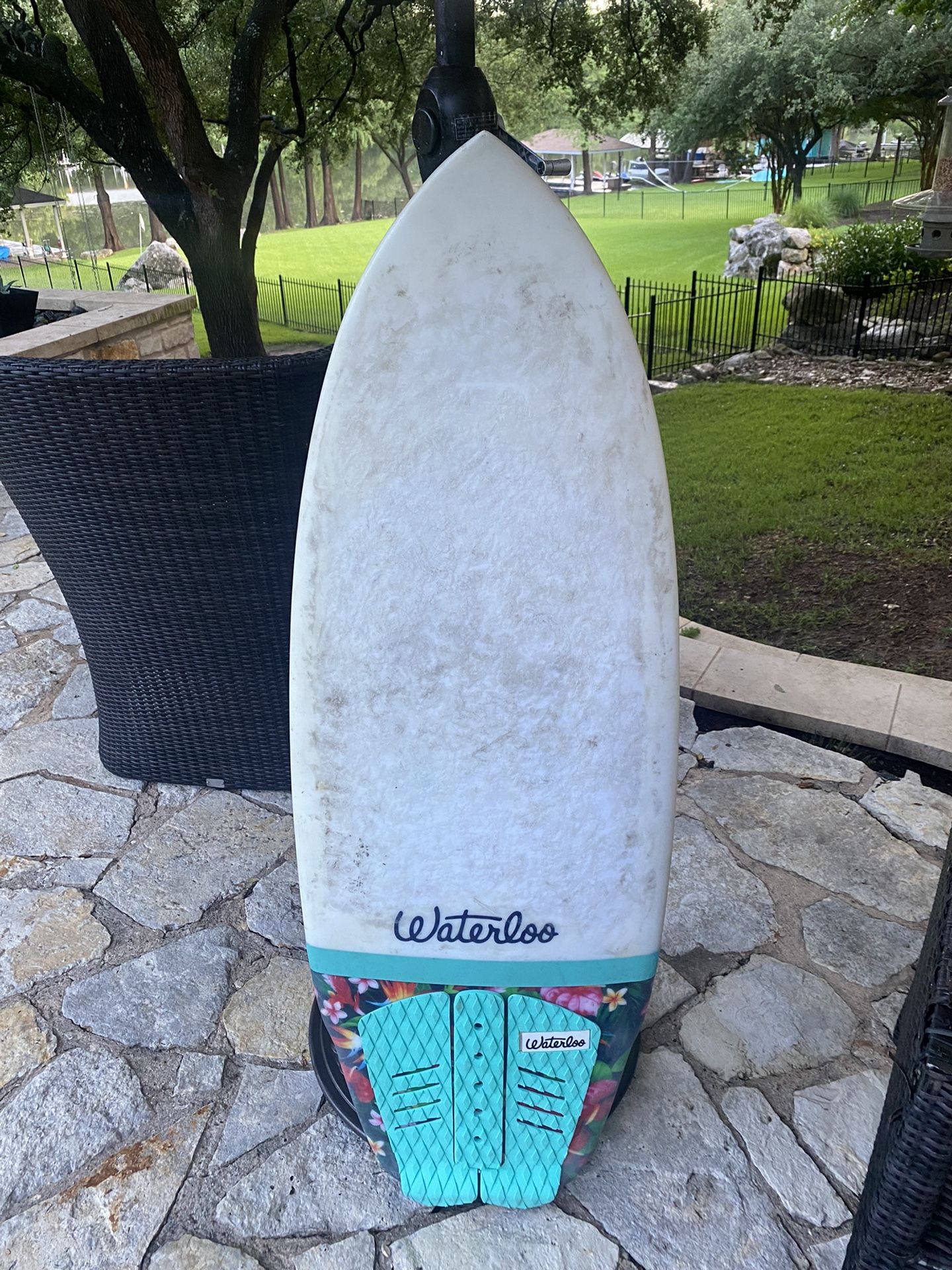 Waterloo Surfboard 4’4”