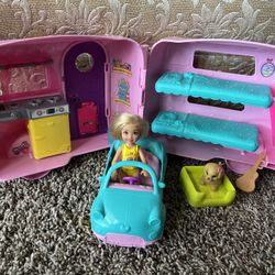 Barbies Club Chelsea Camper Playset