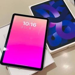 NEW APPLE IPAD AIR 5 64GB CELLULAR + WiFi + CASE + USB CHARGER + WARRA
