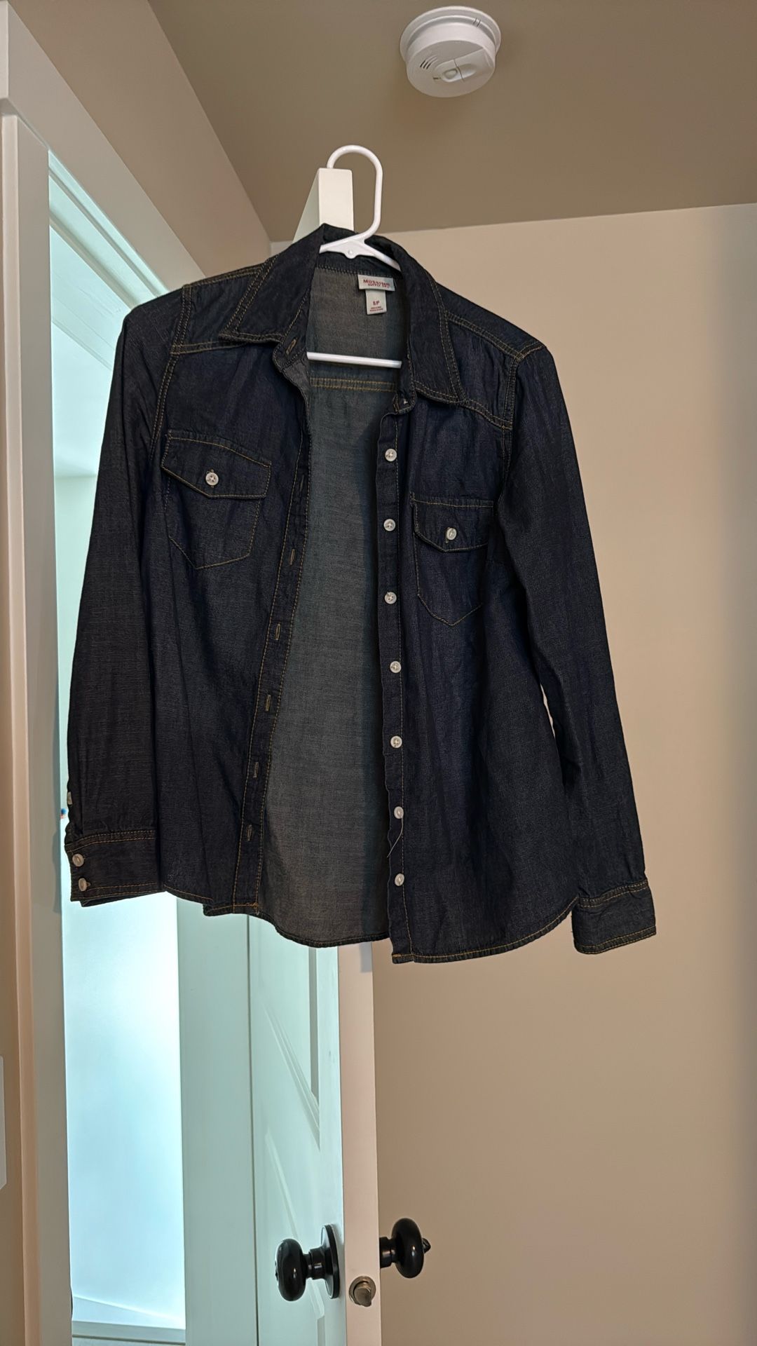 Mossimo Women’s Shirt