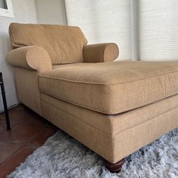 Chaise lounge chair indoor