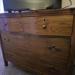 Antique Dressers 