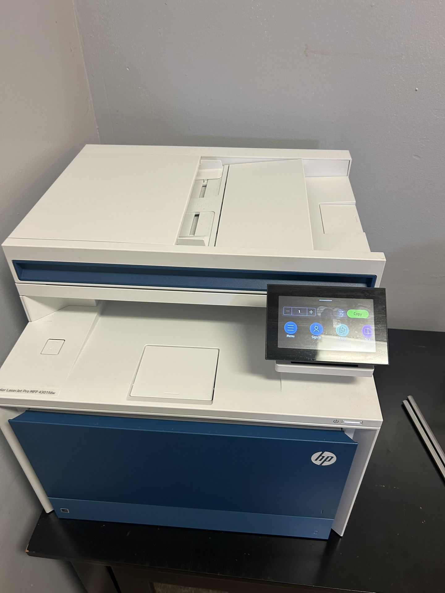 HP Laser Jet Pro 4301