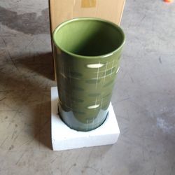 Green Lazy Boy Vase