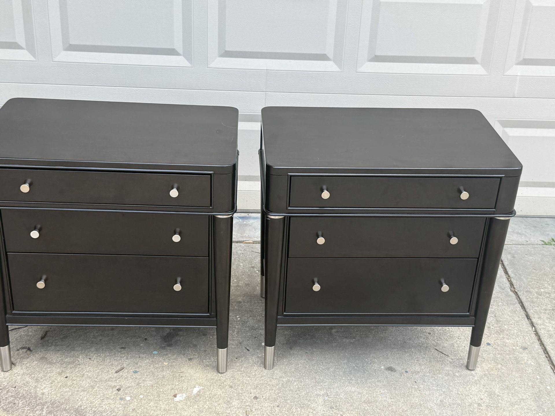 Broyhill Furniture Set (2)