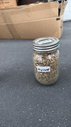 1 oz and 8 oz herbs