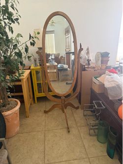 Oval mirror