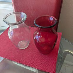 Various Tupperware and 2 glass vases