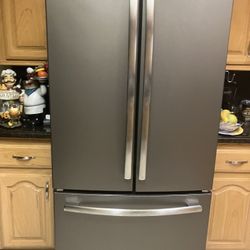 Refrigerator & Microwave 