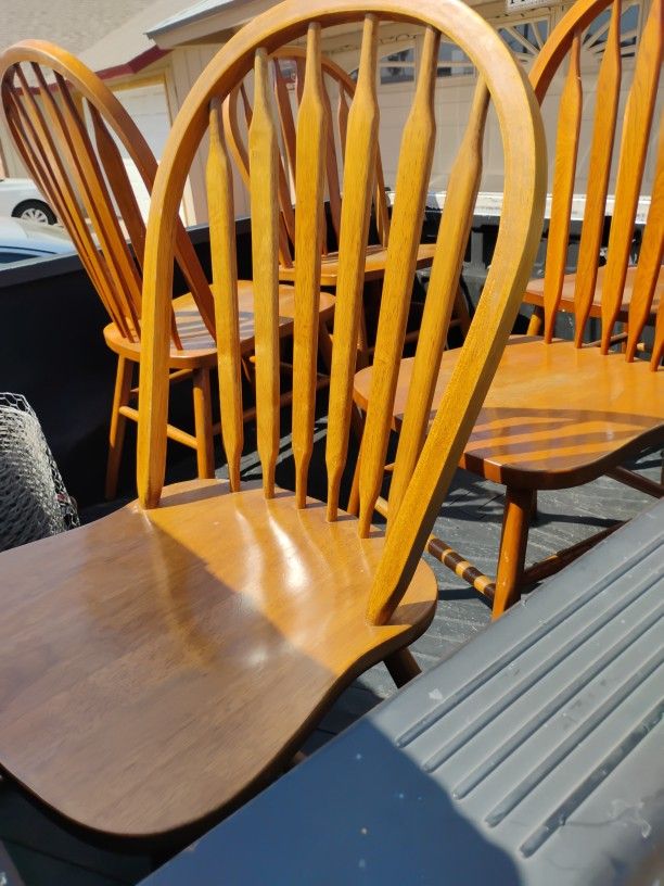 5 Wooden Kitchen Chairs..