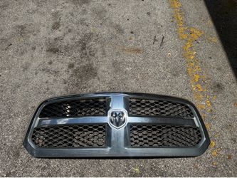 Ram  1500 chrome grill