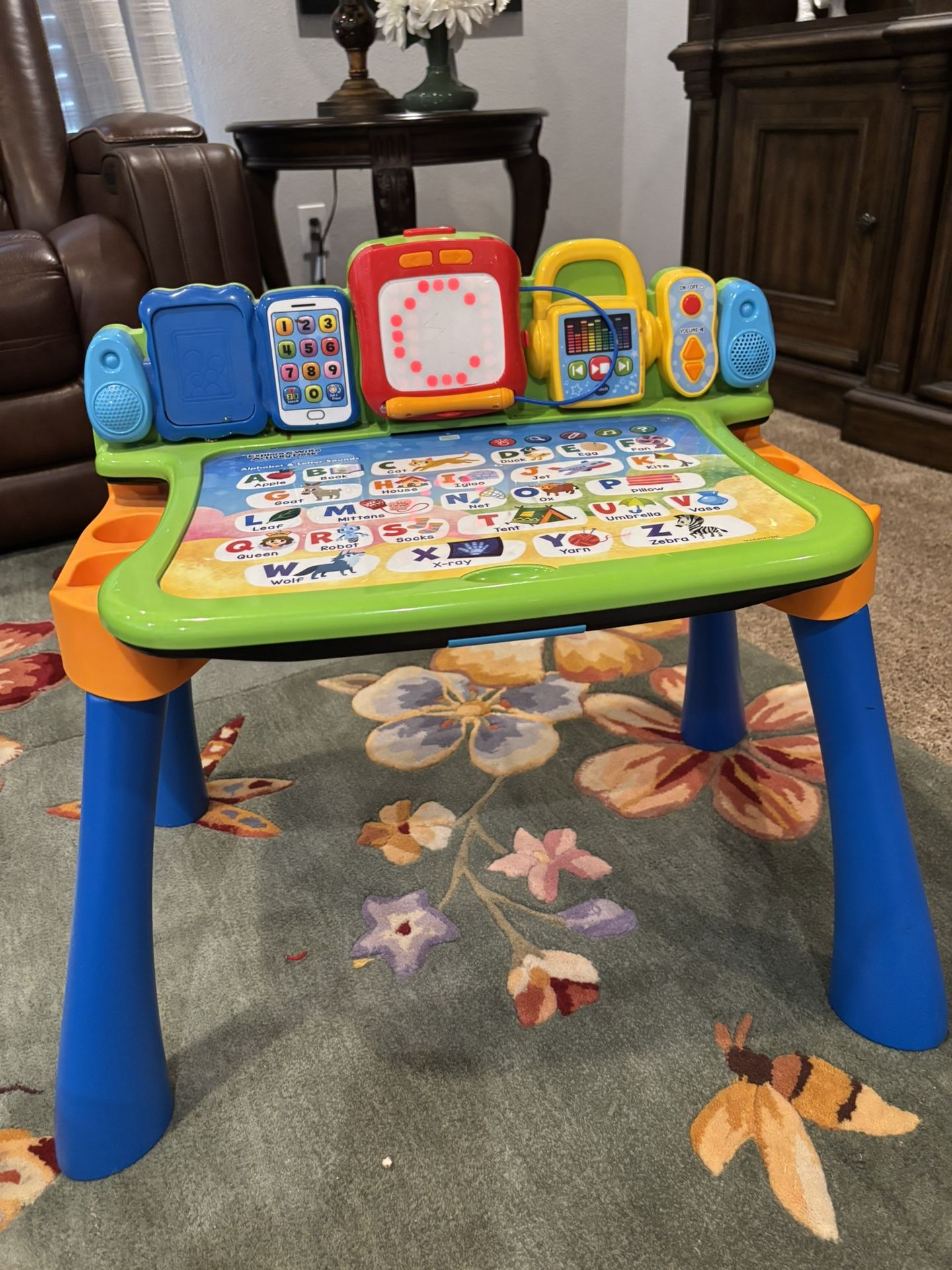 Vtech Explore And Write Activity desk