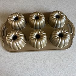 Nordic Ware 65th Anniversary Bundtlette