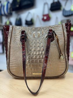 BRAHMIN DESIGNER HANDBAG USED