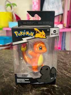 Pokemon Select Iridescent Shine Charmander Vinyl Figure New in Box