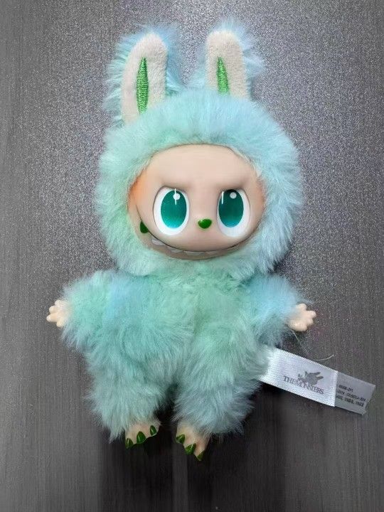 labubu doll