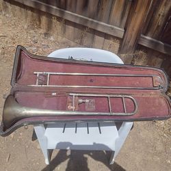 Antique  PA American trombone