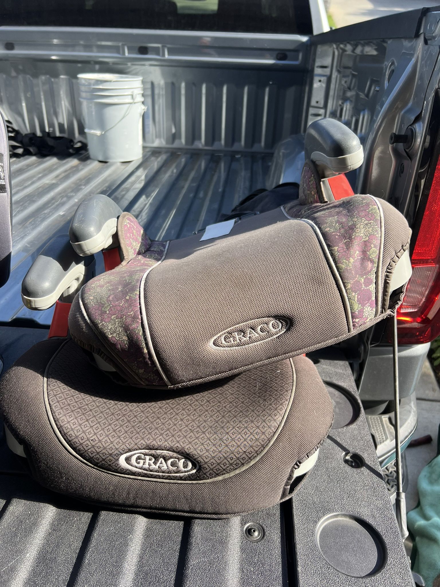 Car Seats / Booster Seats - Graco / Chicco / Cosco