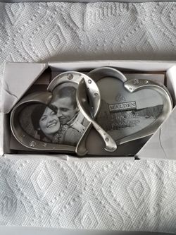 Photo frame entwined hearts