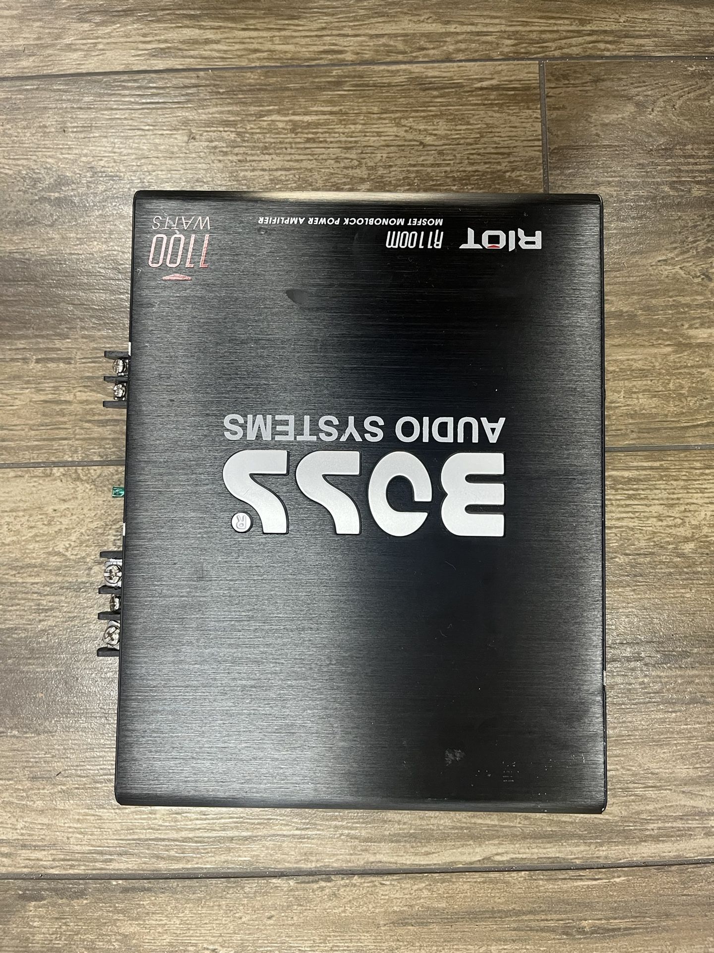 Boss R1100M Power Amp