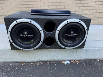 ear Destroying Setup 2 12"Premiers 3,500w Max Each in ported box and Kong 2k amp