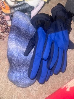 Boys beanie and gloves