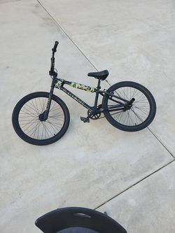 Black ops bike it is a vary Good bike it is in good condition
