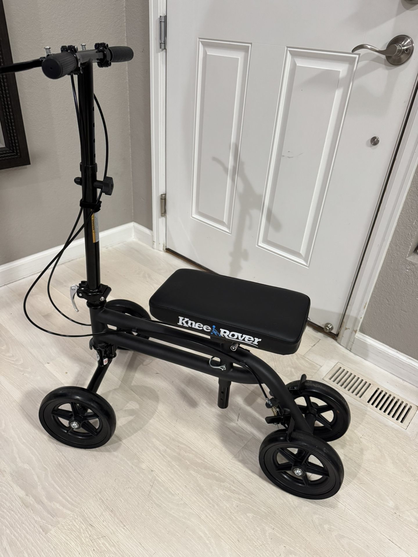 KneeRover Knee Scooter Great Condition