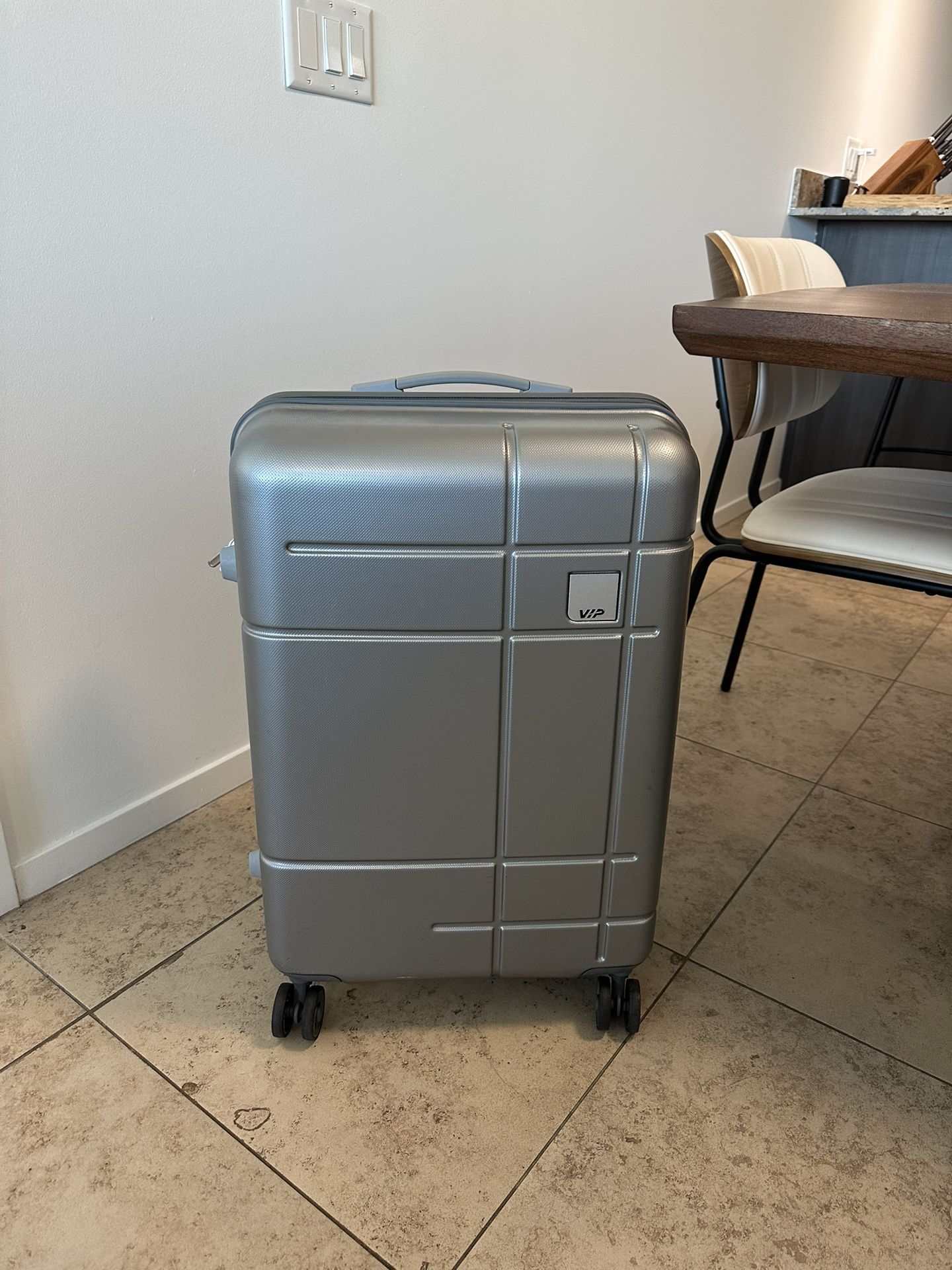 Hard Shell Silver VIP Suitcase