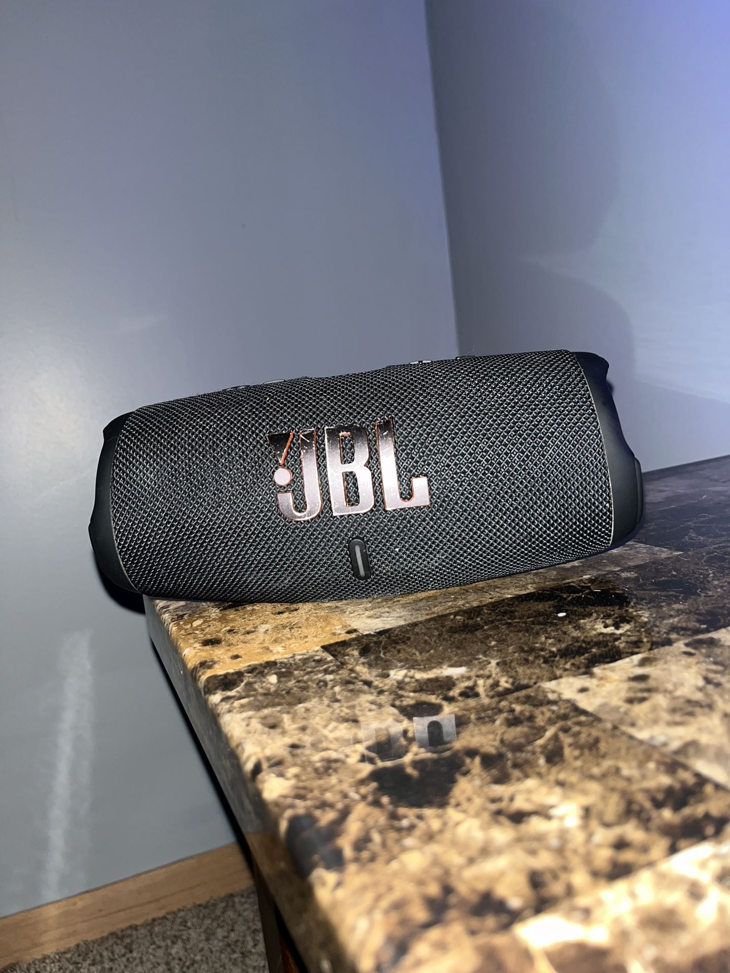 JBL charge 5 Speaker 